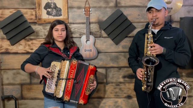 Cumbias y Mas 🎷 con Madeline y Daniel - melody band - palillos chinos- por mi y por mi novia, смотреть онлайн