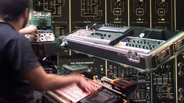 M4M - fattest FM bass ever!(8 layers of tx81z saw detuned and octaved) смотреть онлайн