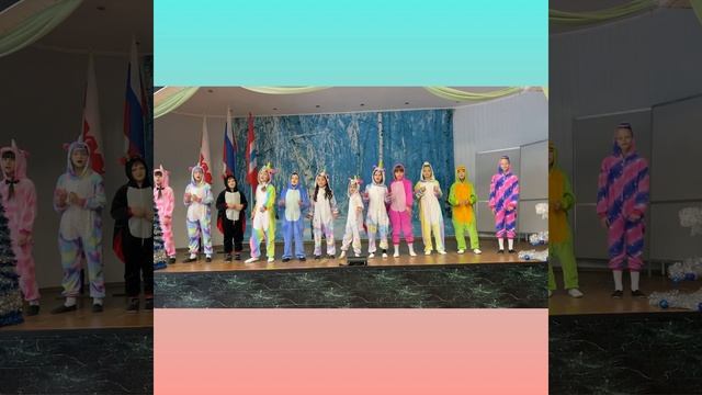 Новый год зажигает Ёлки ? смотреть онлайн