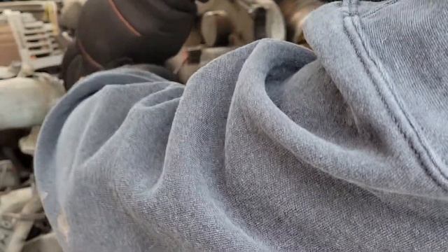 2011 Ford Crown Victoria Police Interceptor - Changing the Sparkplugs смотреть онлайн