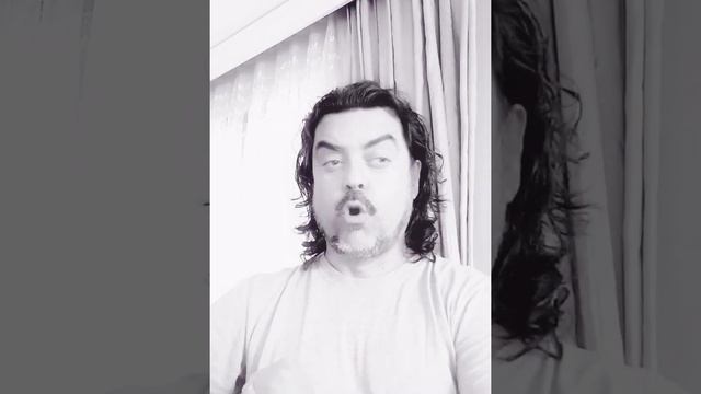 Evde Opera Ariaları Cengiz Sayın Baritone Figaro Aria "Non piu andrai" смотреть онлайн