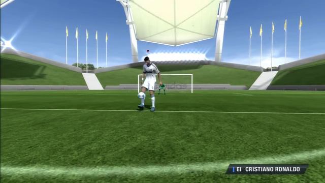 FIFA 13: Como hacer una Chilena смотреть онлайн