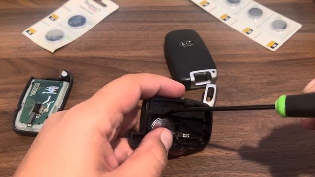 2009-2015 Hyundai and Kia Smart-Key Battery Replacement (SONATA,SANTA FE,TUCSON, OPTIMA,ELANTRA etc смотреть онлайн