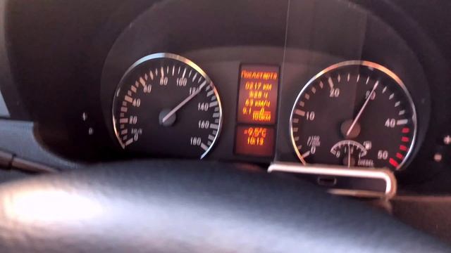 Синий лайнер и тесты динамики в поездке (W906 OM613 dynamic test) смотреть онлайн