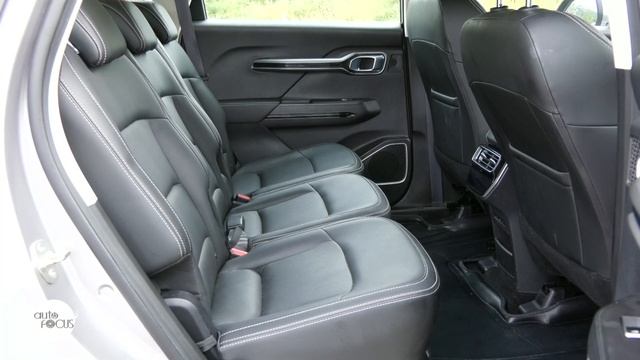 GAC GN6 GE vs. Geely Okavango Urban | Head-to-Head смотреть онлайн