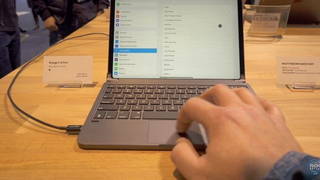 Best iPad Pro Keyboard Case To Buy? Inateck vs Apple vs Brydge Pro смотреть онлайн