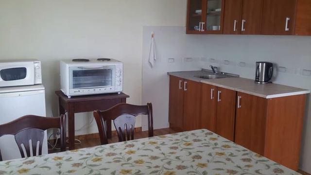 Отдых в Черногории. Бюджетное предложение! Дом и апартаменты с потрясающим видом на море. смотреть онлайн
