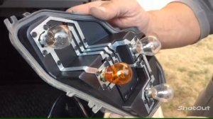 как в САНДЕРО поменять лампы в задних фарах®.