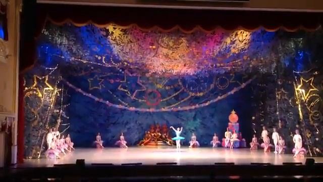 Стуконога Юлия Валерьевна Вариация из балета Щелкунчик смотреть онлайн