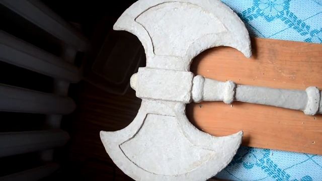 Двостороння сокира із пап'є маше/ Двусторонний топор из папье маше/double ax made of papier mache смотреть онлайн