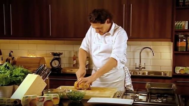 Marco Pierre White recipe for Warm chicken a la vinaigrette смотреть онлайн
