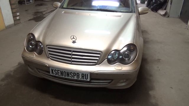 Mercedes-Benz C-klasse II (W203) Ретрофит фар + ремонт блока CAM смотреть онлайн
