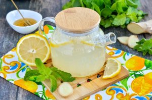 КАК ПРИГОТОВИТЬ ИМБИРНЫЙ ЧАЙ С МЕДОМ И ЛИМОНОМ