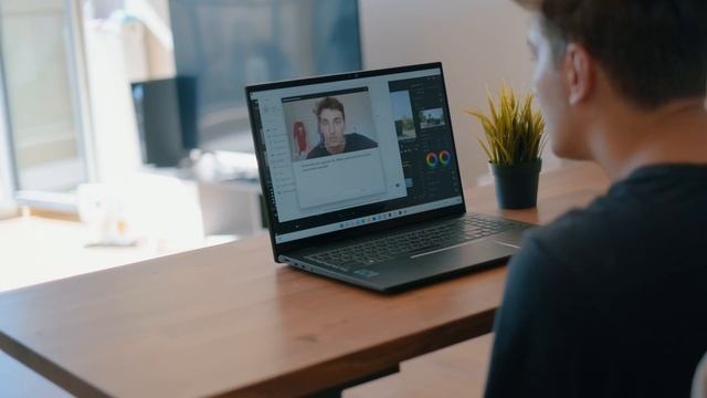 İddialı Creator Laptop - MSI Summit E16 Flip Evo смотреть онлайн