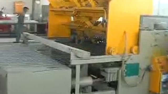 Аппарат точечной сварки кладочной сетки МАКС