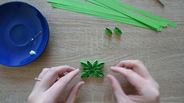 Christmas Ornament DIY, Paper Snowflake Quilling Tutorial/ Zawieszka na choinkę, śnieżynka z papier смотреть онлайн
