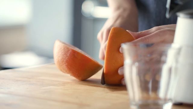 Chef'n Freshforce Tabletop Juicer смотреть онлайн