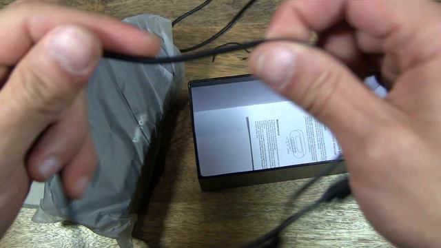 Unboxing of the Betron Bluetooth Wireless Speaker 12 Watt смотреть онлайн