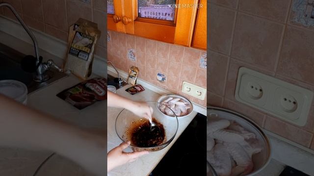 Куриные крылышки Терияки #крыльятерияки #крылья #курица #курицавсоусе смотреть онлайн