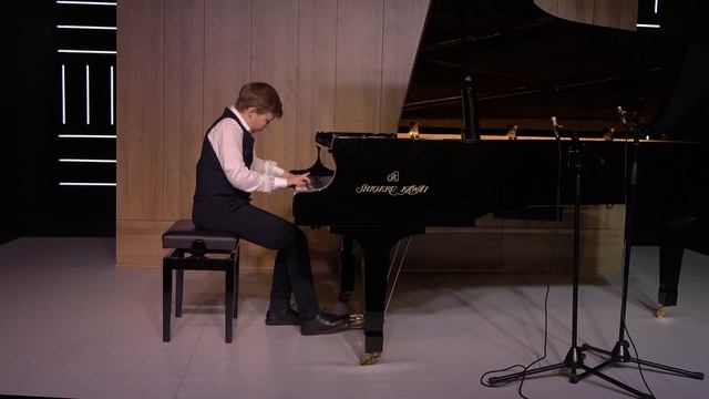 Ценёв Фёдор, Э.Григ "Танец из Йольстера" смотреть онлайн