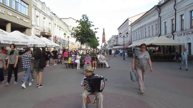 Казань,ул. Баумана (большая проломная),лето 2022 смотреть онлайн