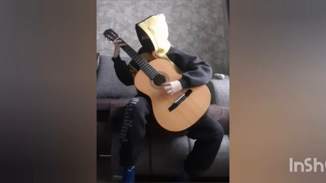 Аигел Пыяла на гитаре смотреть онлайн