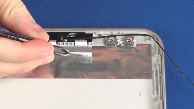 Replace The Wireless Antenna Cables | HP Pavilion 15-au000 Notebooks | HP Support