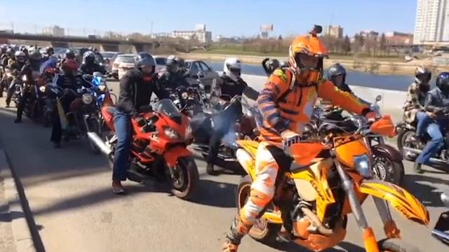 Открытие мотосезона в Челябинске побило рекорды последних лет смотреть онлайн