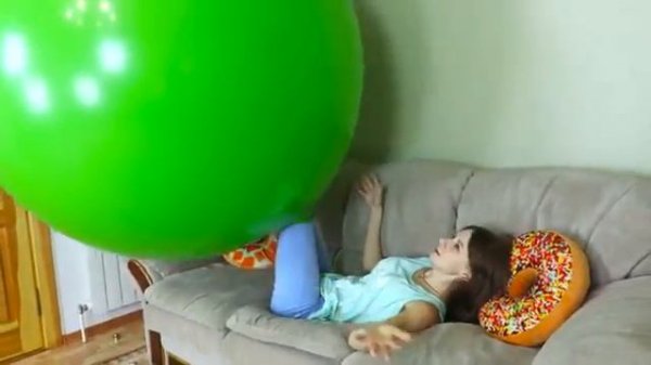 ЧЕЛЛЕНДЖ ОГРОМНЫЙ ШАР Giant Balloon Challenge