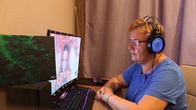 РЕАКЦИЯ МАМЫ НА [Karna.val — Психушка]