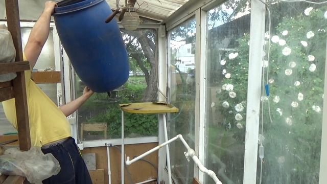 Система капельного полива своими руками. Часть 2 - замена бочки металлической на пластикоую. смотреть онлайн