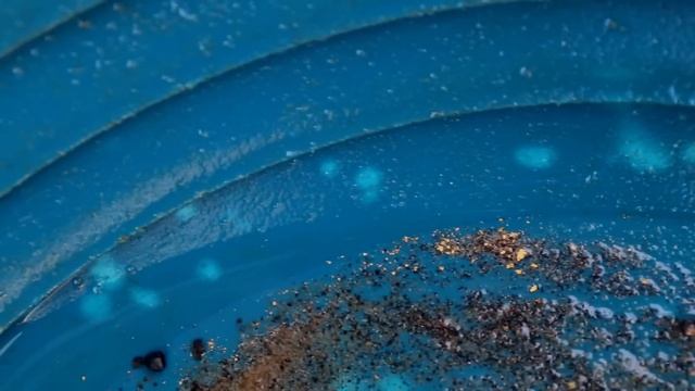 Exposed bedrock Gold Action смотреть онлайн