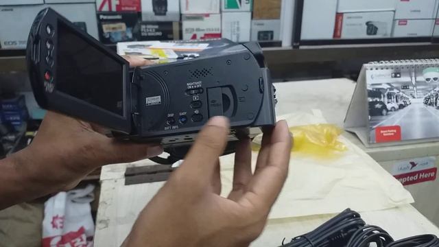 সস্তায় ভিডিও হ্যান্ডিক্যাম কিনুন।HandyCam Unboxing Bangla Sony HDR SR11/12 Sony Video Camera смотреть онлайн