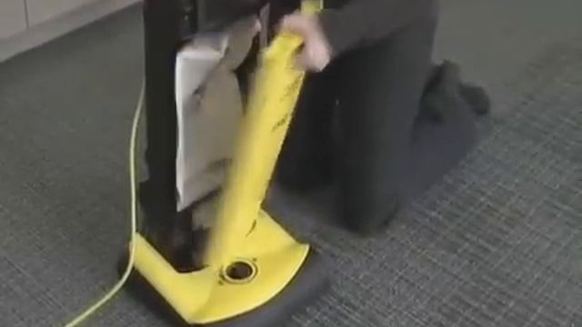Karcher CV 30/1 и CV 38/2 - щеточные пылесосы Керхер смотреть онлайн