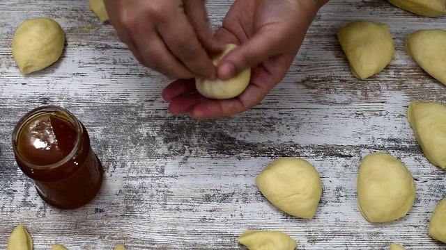 Улыбающиеся Булочки Понравятся Не Только Детям. смотреть онлайн