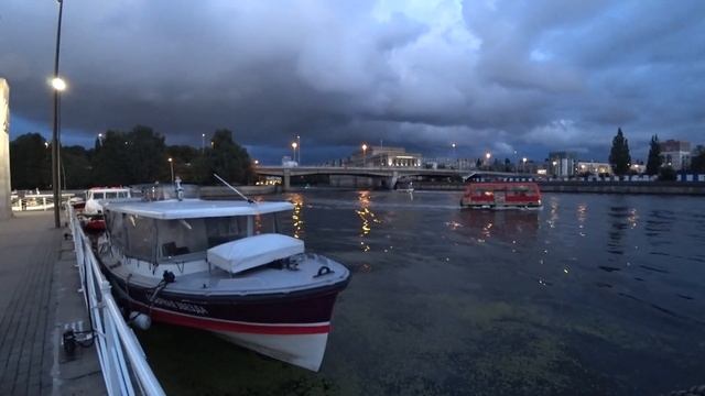 КЕМ Я РАБОТАЮ в Калининграде спустя три года после переезда? В Калининграде работы нет! смотреть онлайн