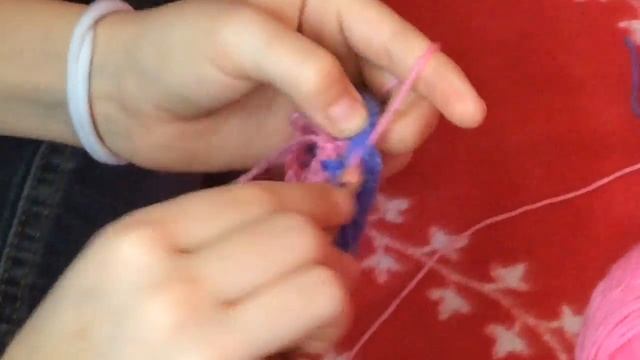 КАК СВЯЗАТЬ ШАПКУ КРЮЧКОМ ДЛЯ КУКОЛ | ВСЁ ДЛЯ КУКОЛ - ОБНОВКИ смотреть онлайн