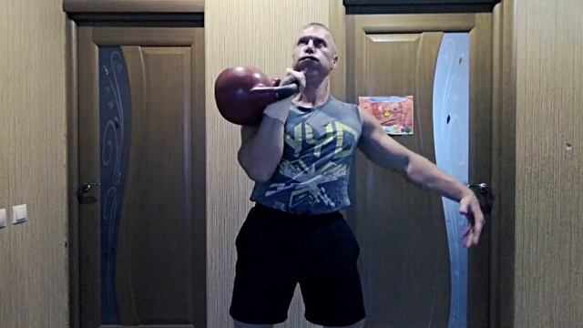 Подъем на бицепс и жим гири 32 кг. (первая попытка) смотреть онлайн
