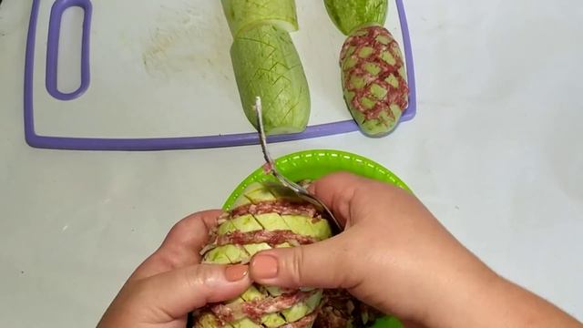 Так Кабачки Вы Ещё Не Готовили! Нарезаем Кабачок Ромбиком! смотреть онлайн