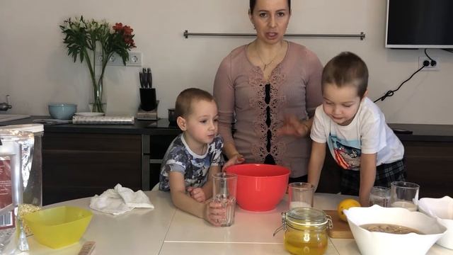 Кулинарный челлендж в группе Леопольд Вызов от семьи Назара Ковалева смотреть онлайн