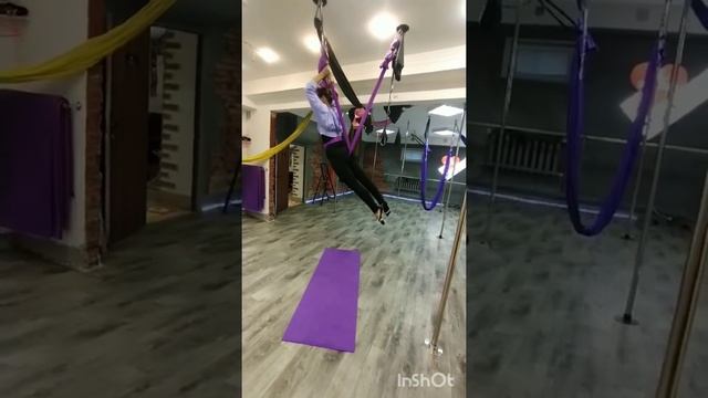 Набор в группу Аэройоги йога в гамаках смотреть онлайн