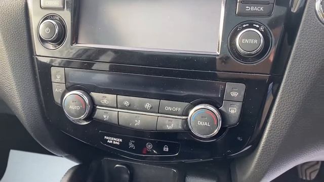 Nissan Qashqai 1.5 DCi Tekna 2017 17 Reg смотреть онлайн