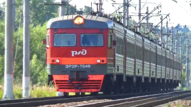 Электропоезд ЭР2Р-7049 сообщением "Бородино - Москва Белорусская" смотреть онлайн