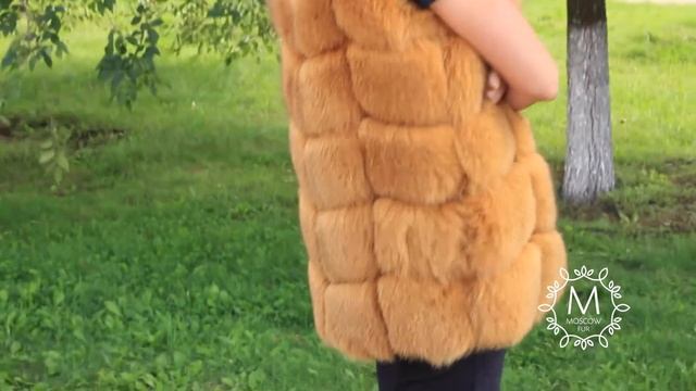 Меховой жилет из песца светло коричневый, длина 90см