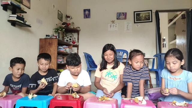 Canaan &friends banana challenge смотреть онлайн