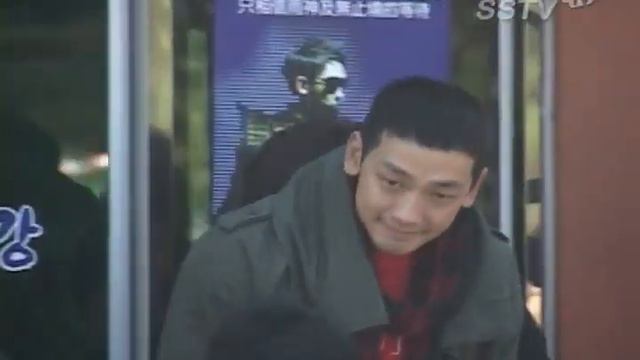 [Rain (Bi) News]11-10-11 Rain enlisted to army (6) смотреть онлайн