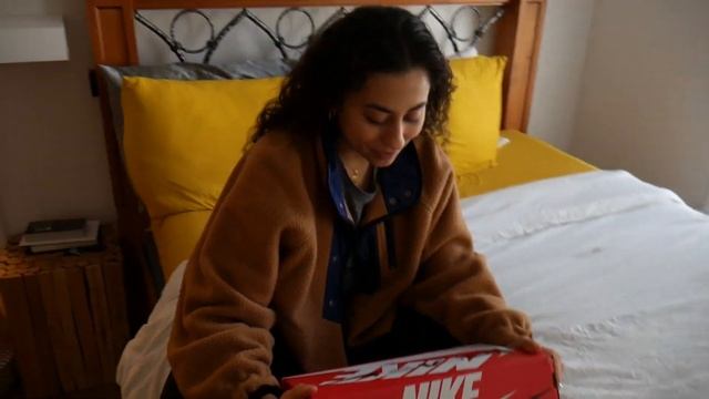 SUPRISING MY GIRLFRIEND W/ NIKE REACT ISPA WR LOW SHOES (SHE LOVED THEM!!) смотреть онлайн
