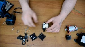 Насос электрического опрыскивателя.Принцип работы.Разбираем.