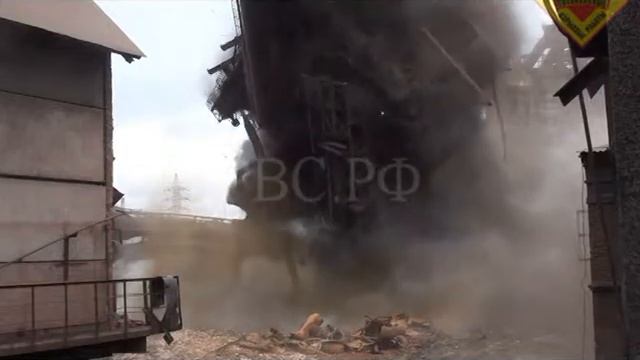 РВС Ч. 214 Корпус и пылеуловитель Доменная печь №3 НТМК Н. Тагил 2012.10.21 смотреть онлайн