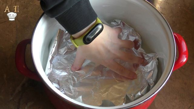 ?Как солить сало дома, рецепт СОЛЕНОГО САЛА, сало засоленное в маринаде с чесноком и перцем? #сало смотреть онлайн